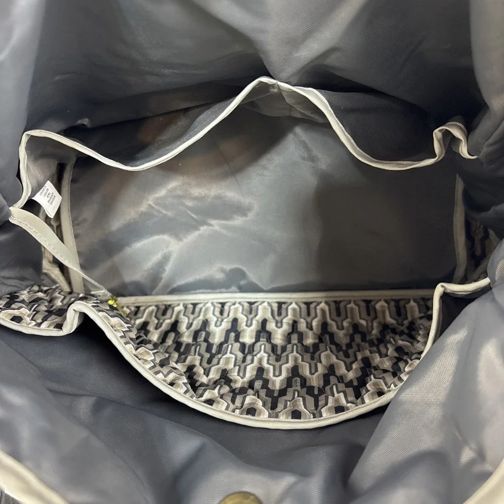 Cinda B Tote Bag Diaper Shoulder Bag Gray Quilted Adjustable Strap Snap Close‎